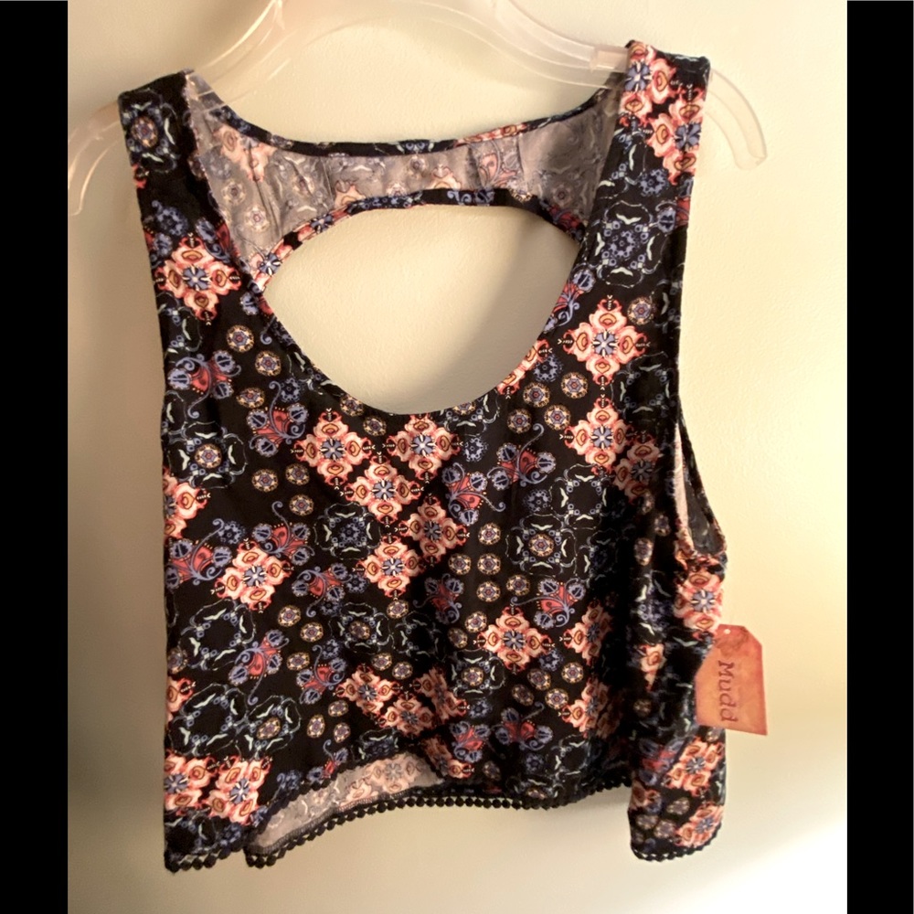 New with tags, navy blue paisley crop top.